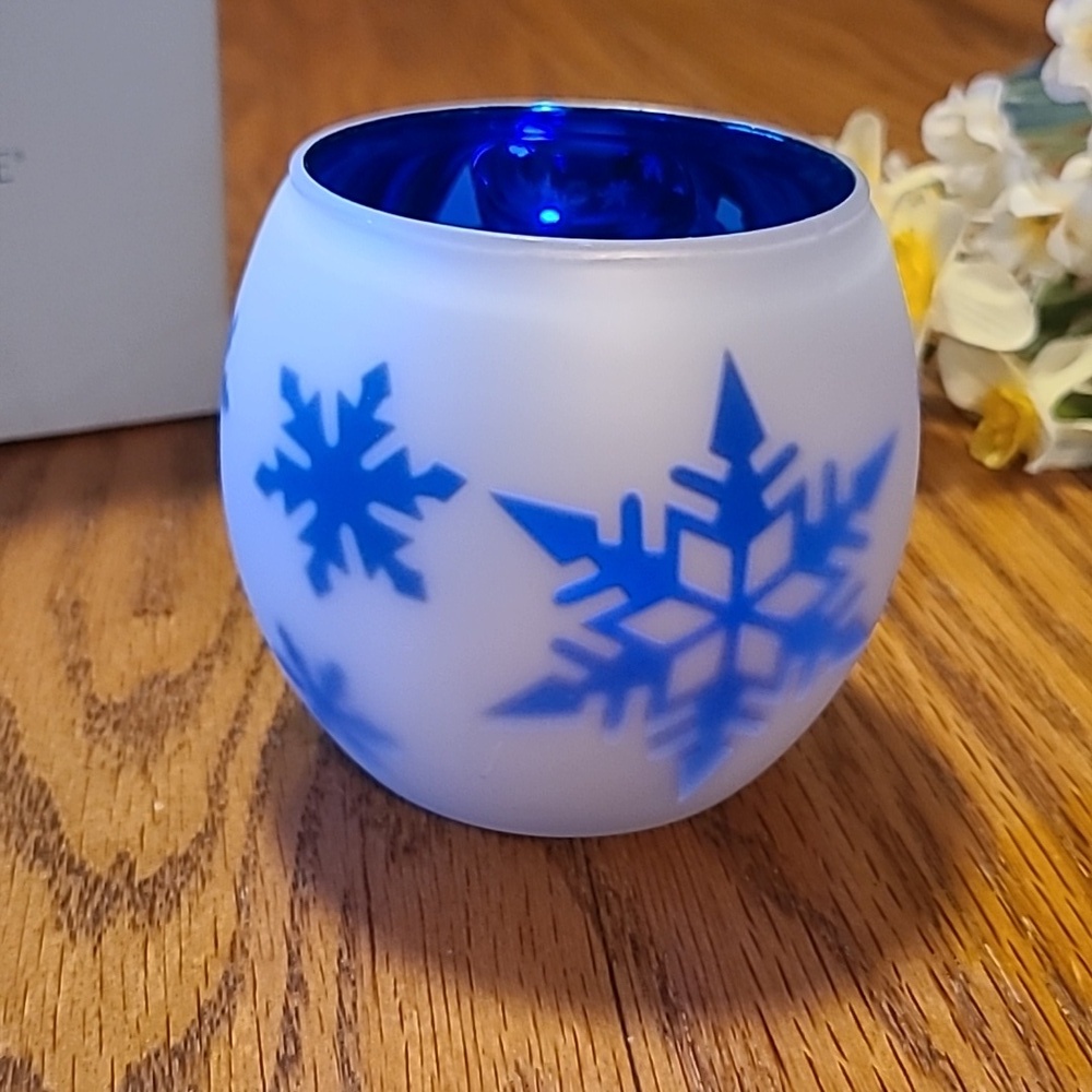Partylite Snowflake Tealight Holder - Picture 4 of 9